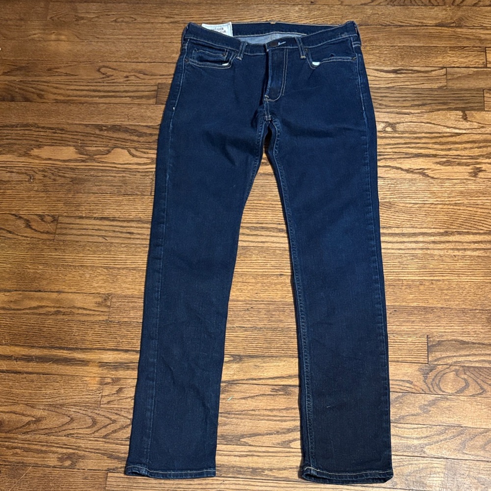 Hollister Men's Dark Blue Slim Fit Jeans